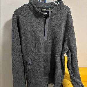 Under Armour Men's Gray Sweater